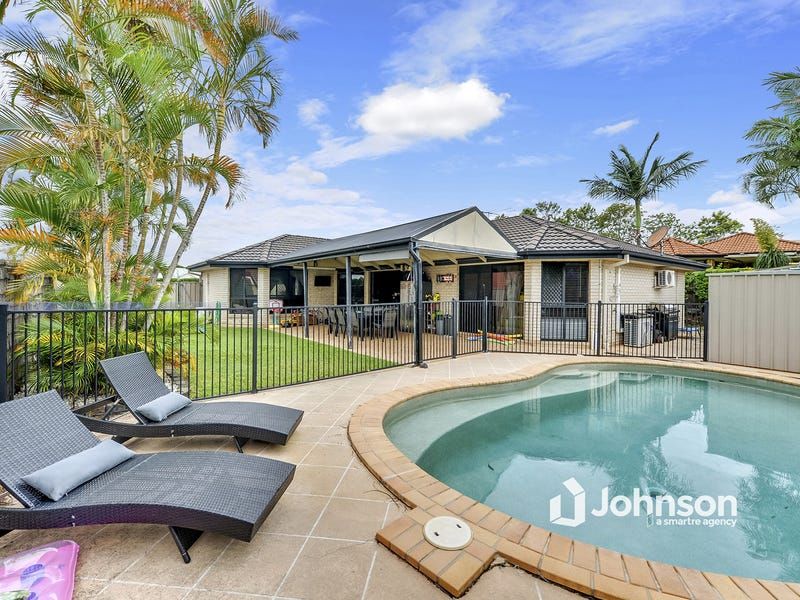 4 bedrooms House in 4 Muscat Court HERITAGE PARK QLD, 4118