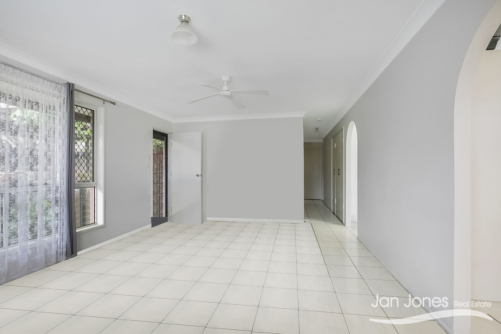 5 Bisschop St, Deception Bay QLD 4508, Image 2