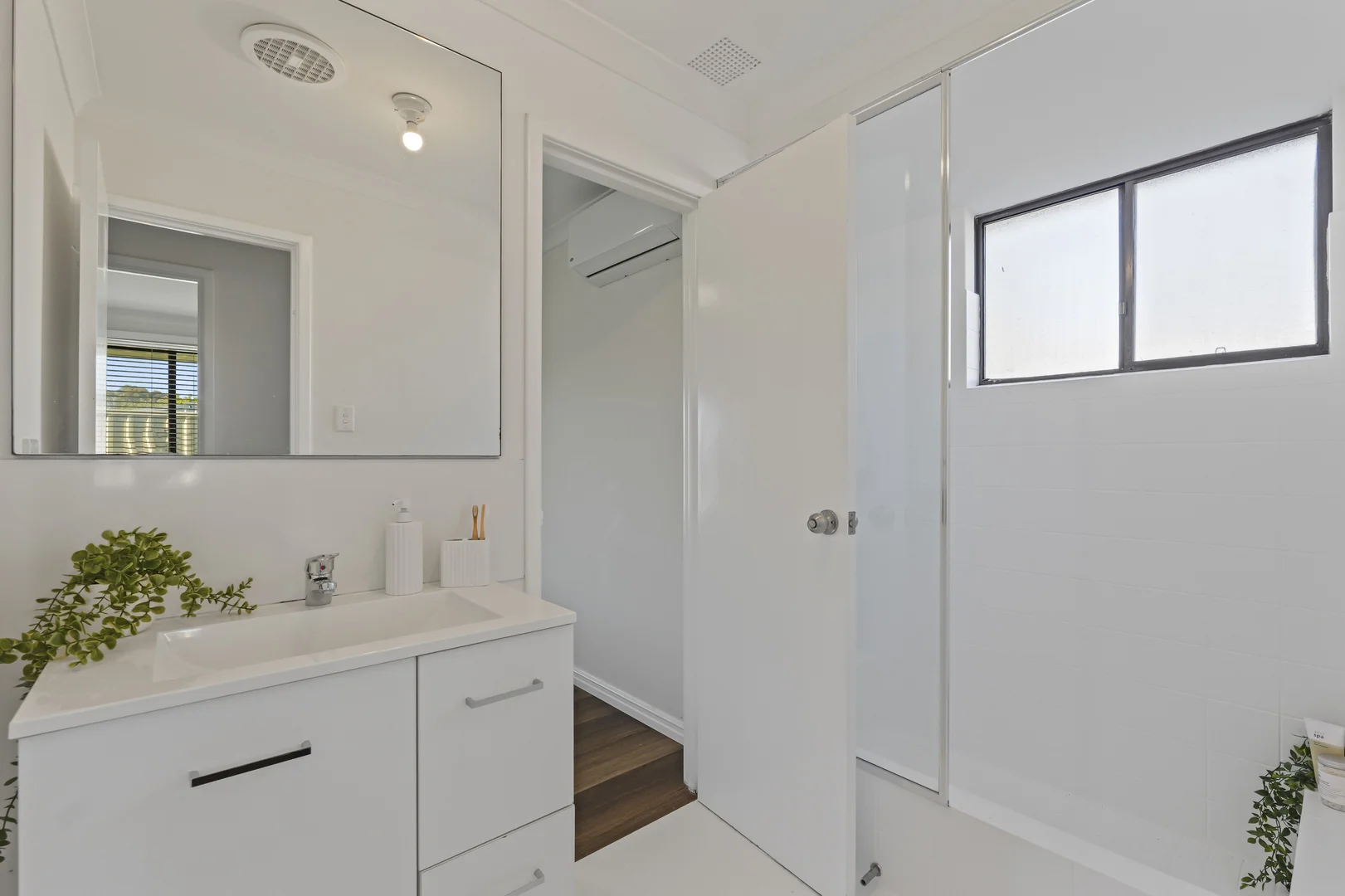 Additional image 7 of 22 Labyrinth Wy, South Lake WA 6164