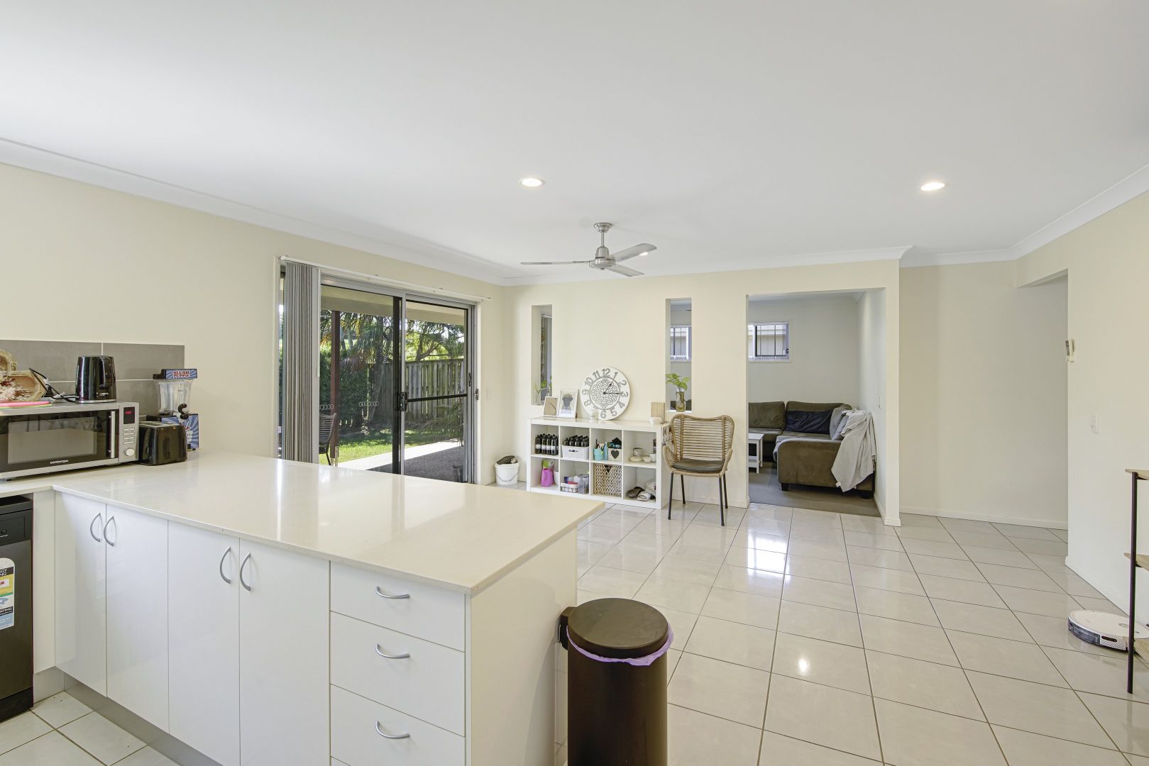 55 Scarborough Circuit, Blacks Beach QLD 4740, Image 2