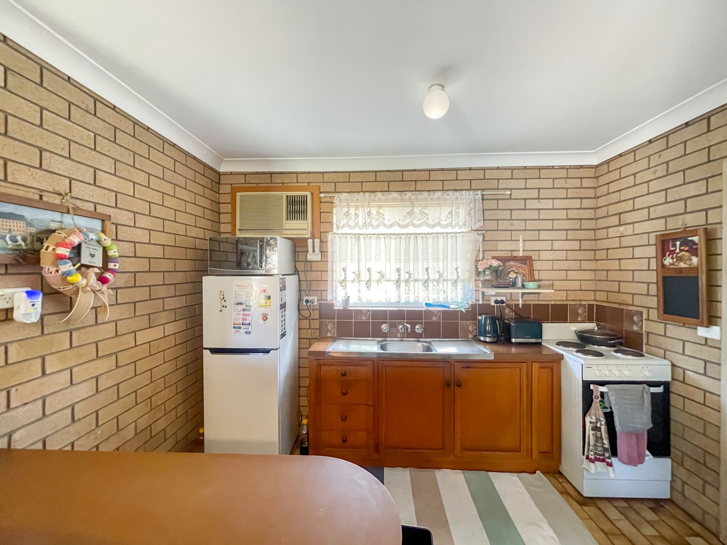 22-24A and 22-24B Coolabah Street, Forbes NSW 2871, Image 2