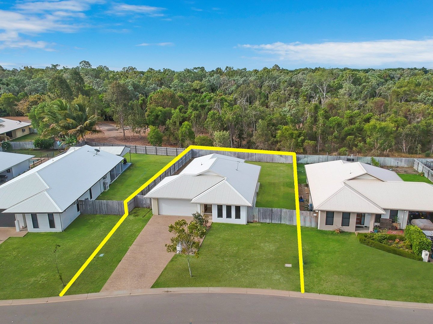 9 Kirrama Court, Bushland Beach QLD 4818, Image 0