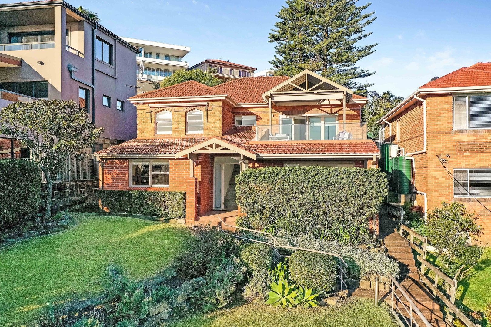5 bedrooms House in 27 Hardy Street NORTH BONDI NSW, 2026