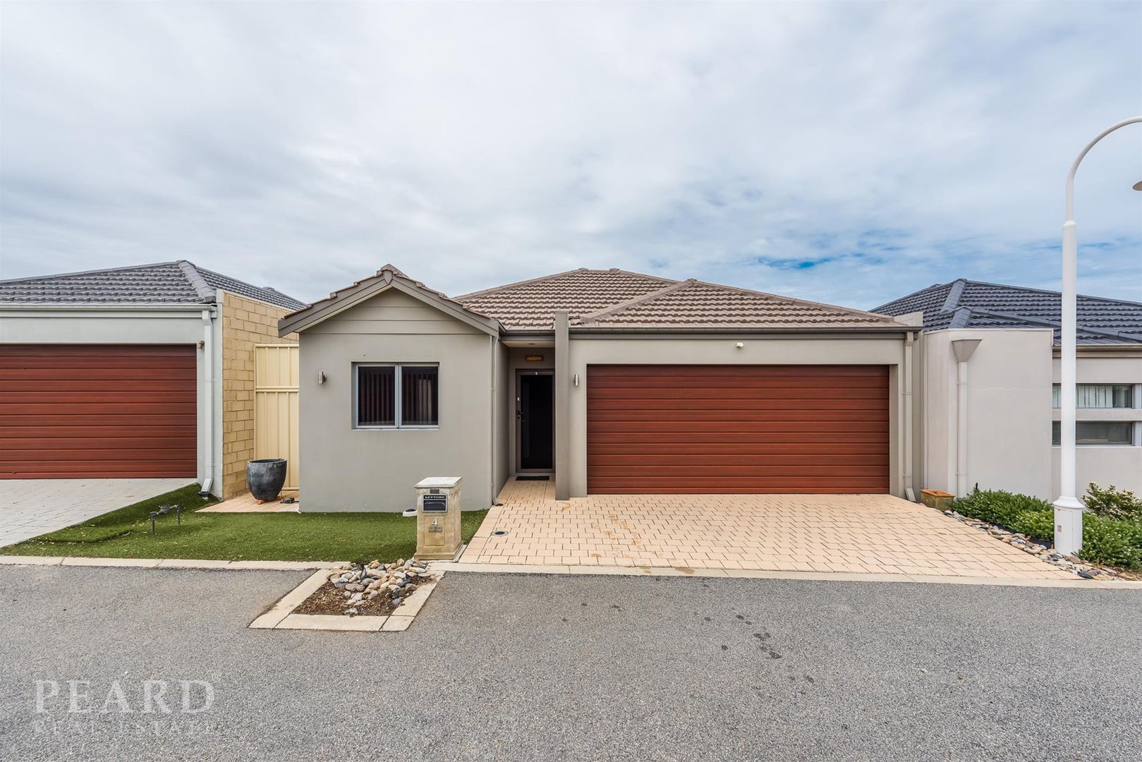 4 Denver Close Currambine Wa 6028 House For Rent 420 Domain