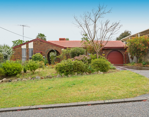 34 Mandfield Way, Parmelia WA 6167