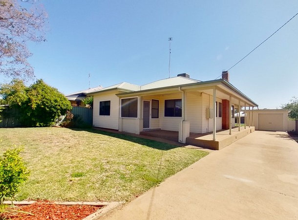 9 Sterling Street, Dubbo NSW 2830