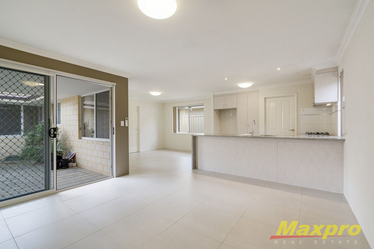 14 Elstree Court, Lynwood WA 6147, Image 2