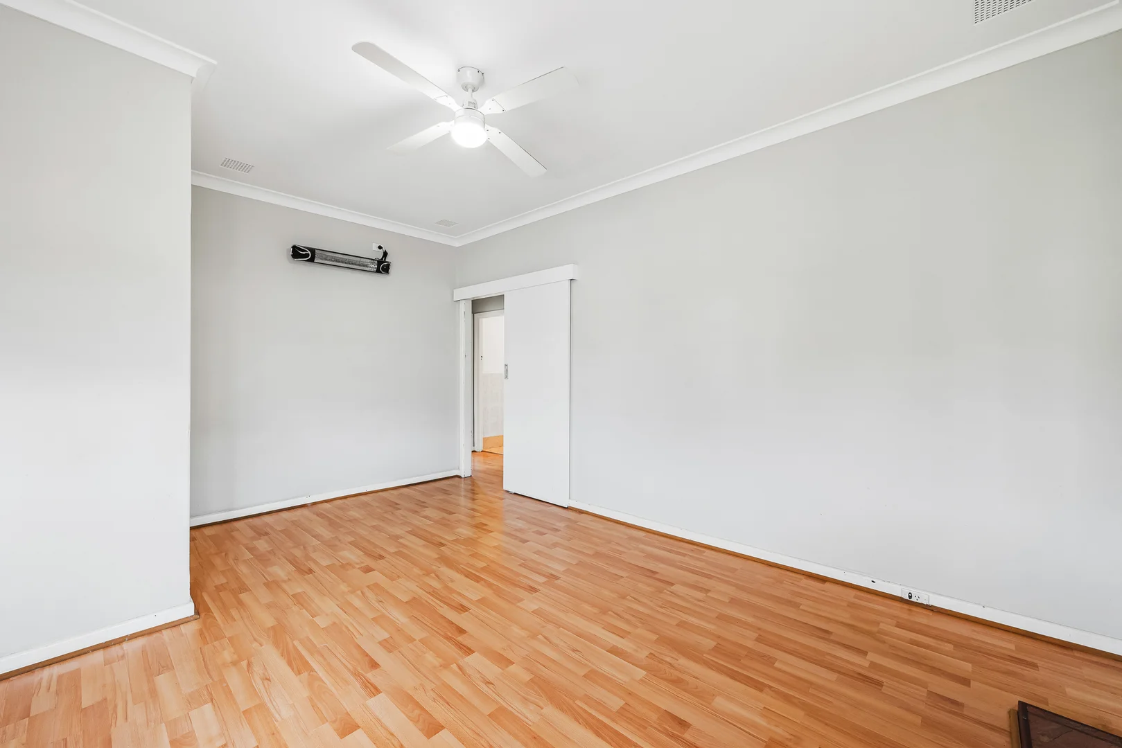 Additional image 17 of 203 Gabriel Street, Cloverdale WA 6105