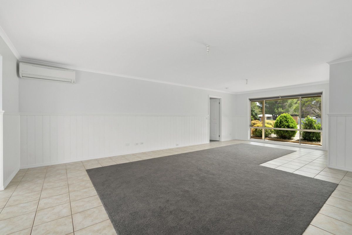 35 Llowalong Road, Stratford VIC 3862, Image 1