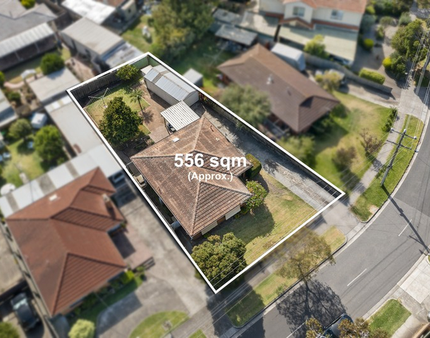 33 Mcintyre Drive, Altona VIC 3018