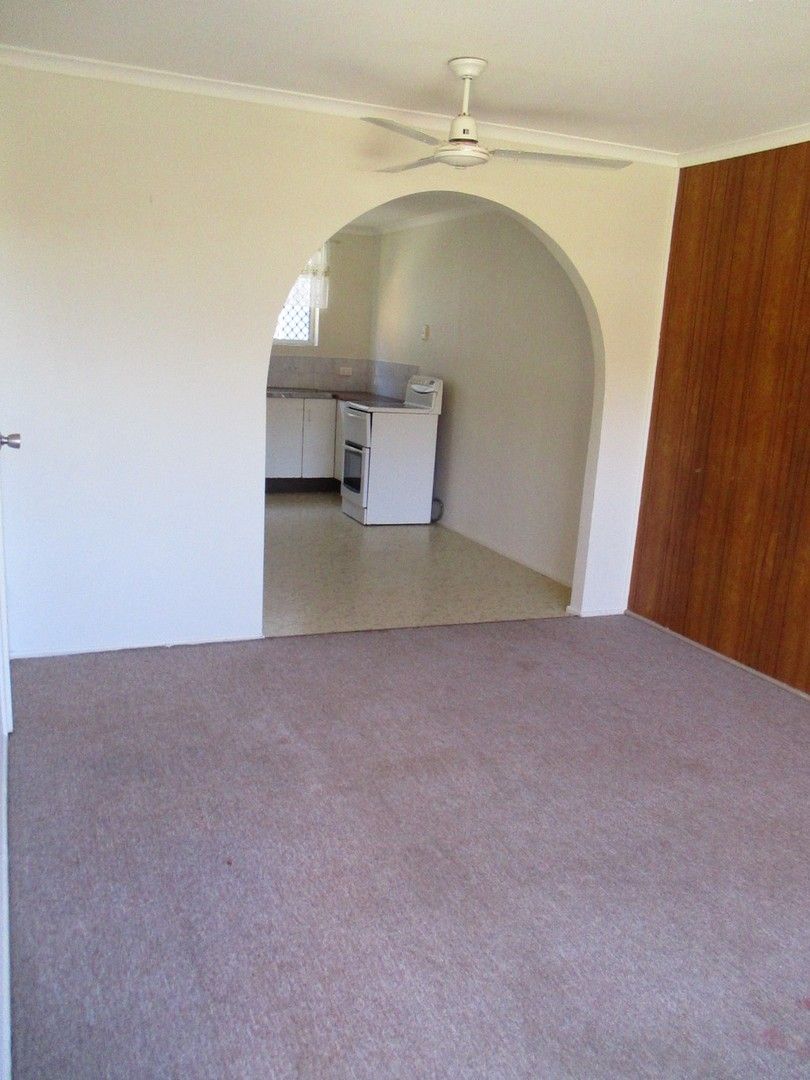 2 bedrooms Apartment / Unit / Flat in 6/43 OFF LANE GLADSTONE CENTRAL QLD, 4680