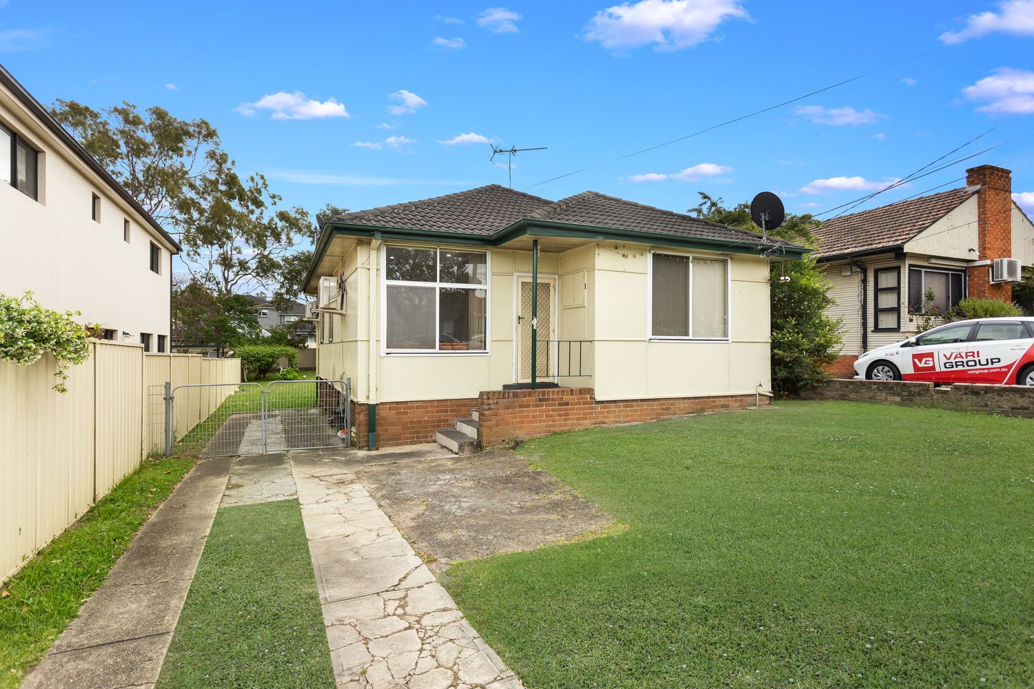 28 Lascelles Avenue, Greenacre NSW 2190, Image 1