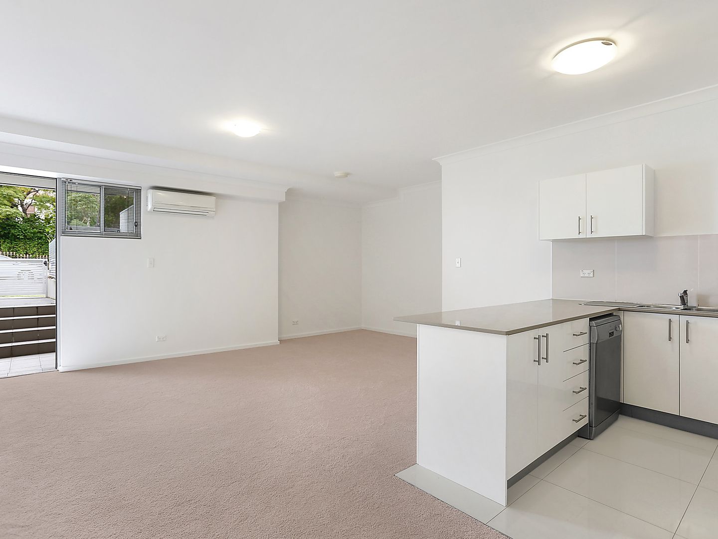 2/53 High Street, Parramatta NSW 2150, Image 2