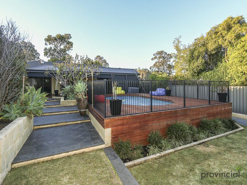 6 Banner Place, Lesmurdie WA 6076, Image 0