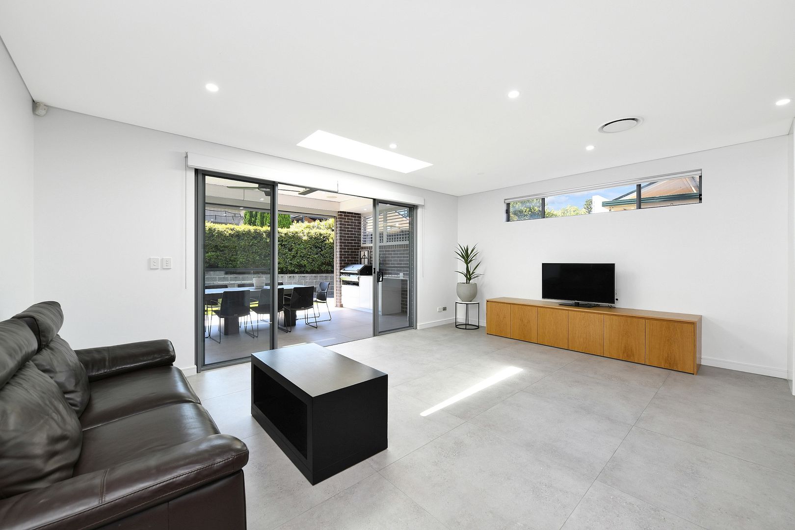 214 Nottinghill Road, Regents Park NSW 2143, Image 1