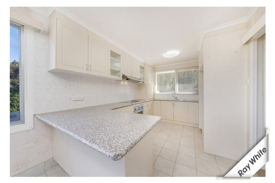 27 James Place, CURTIN ACT 2605, Image 2