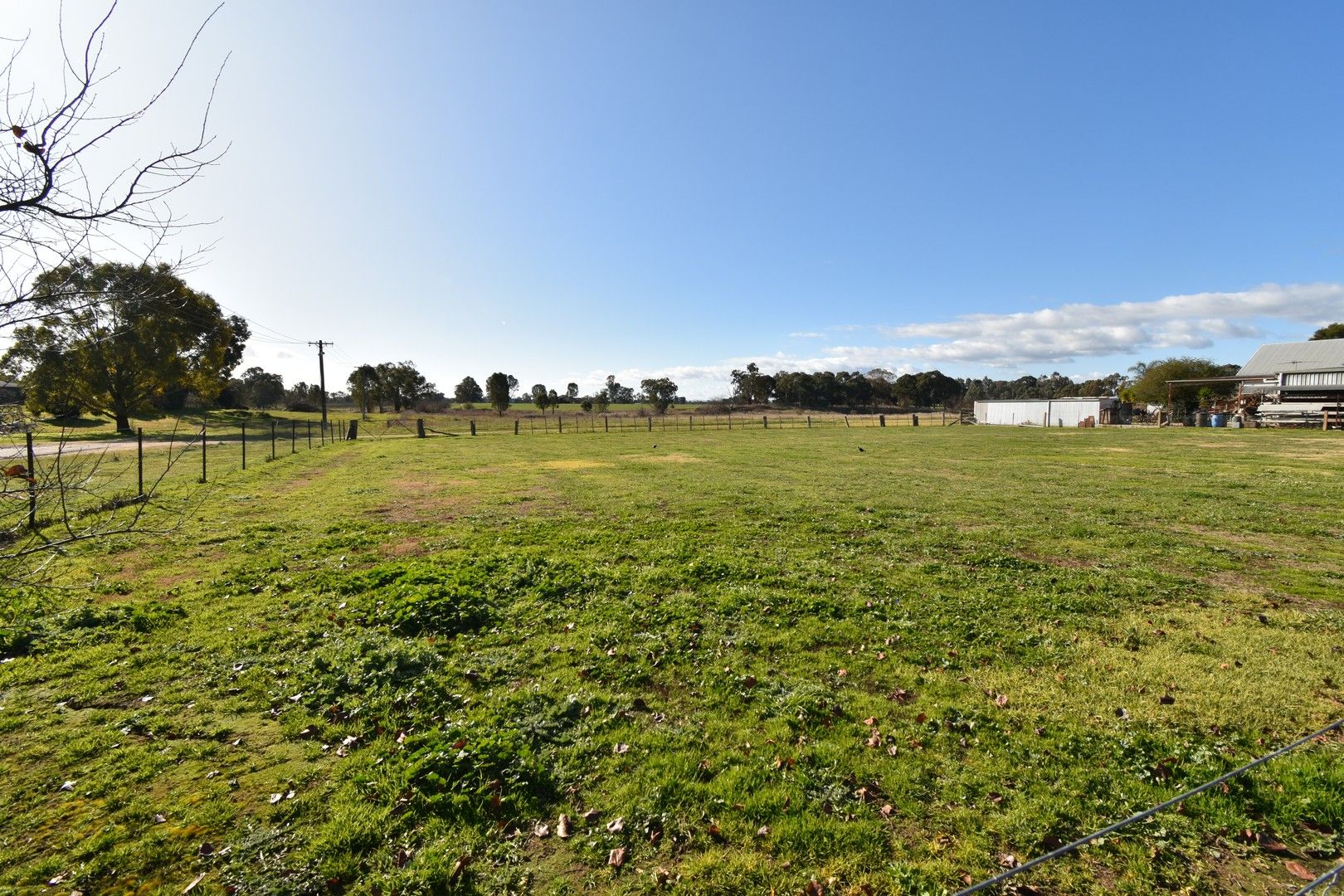 80 Ely Street, Oxley VIC 3678, Image 2