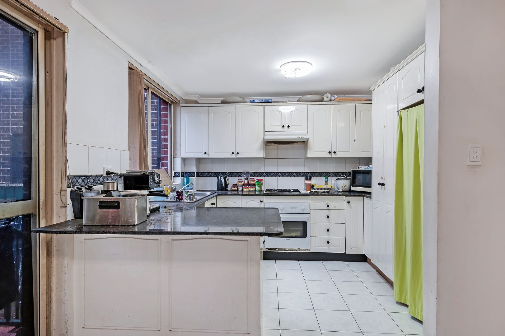 2/205 Edgar Street, Condell Park NSW 2200, Image 2