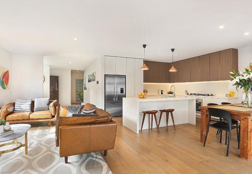 3 bedrooms House in 6 Lugar Brae Ave BRONTE NSW, 2024