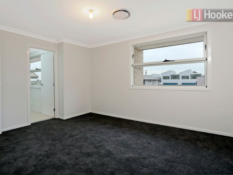 7 Agnew Close, Kellyville NSW 2155, Image 2