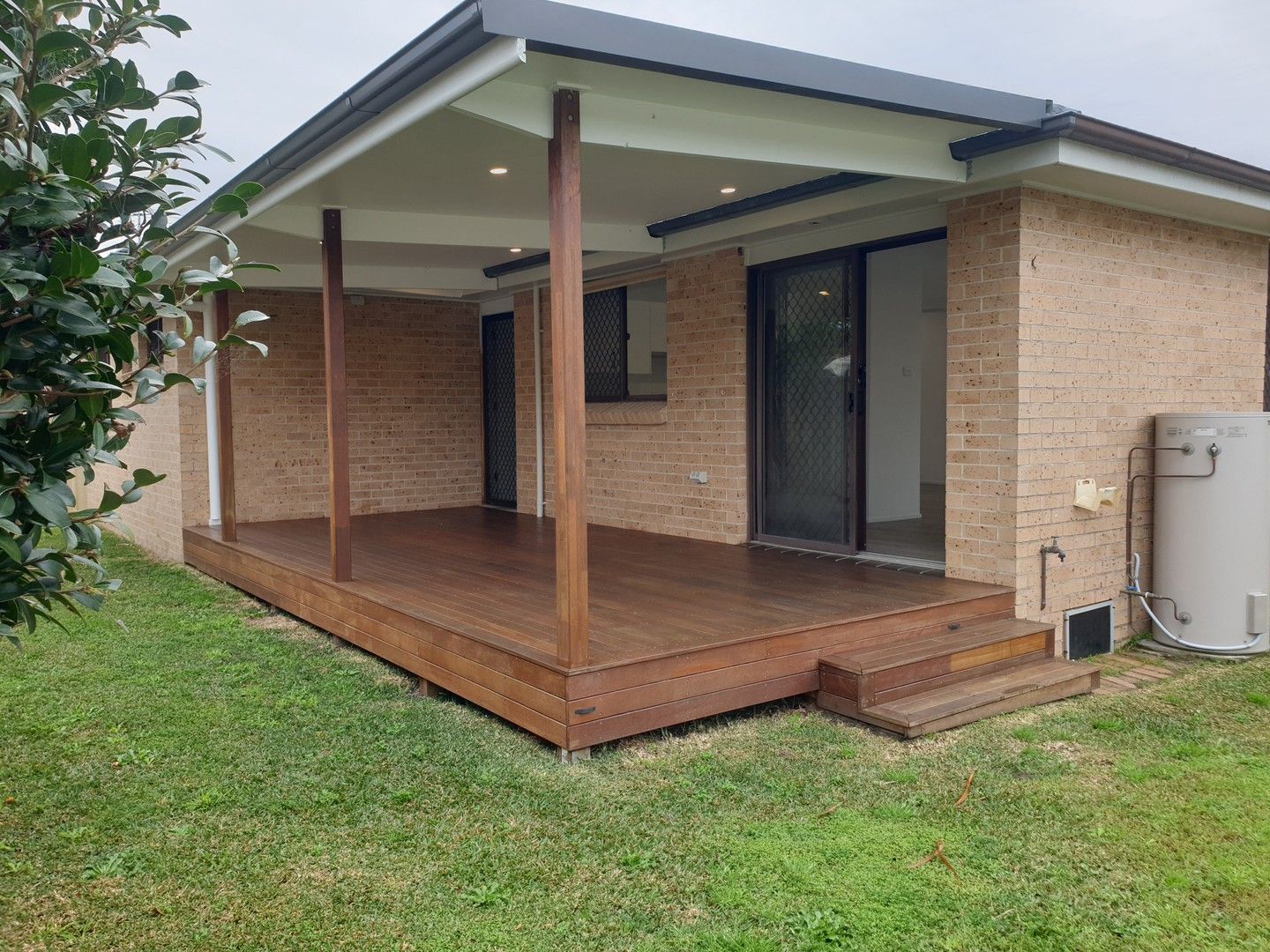 2 bedrooms Villa in 5/16-18 Lake Road SWANSEA NSW, 2281