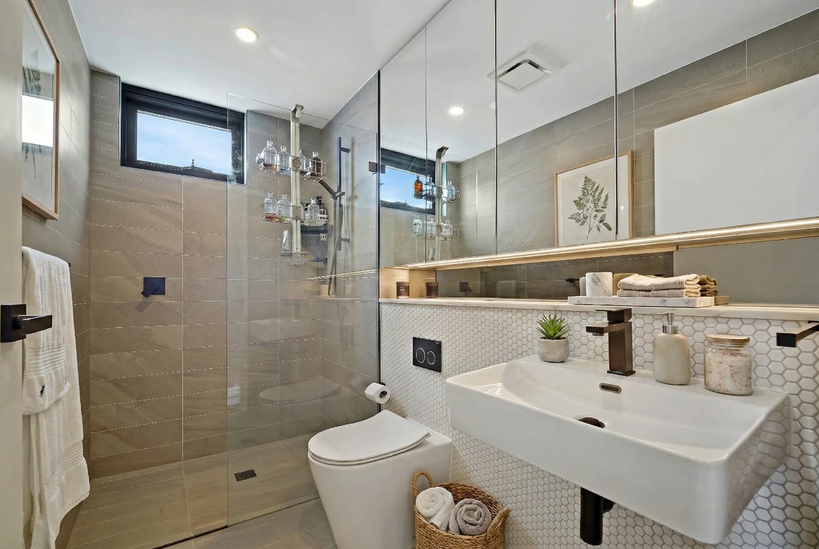 Additional image 7 of 604/28 Staff Street, Wollongong NSW 2500