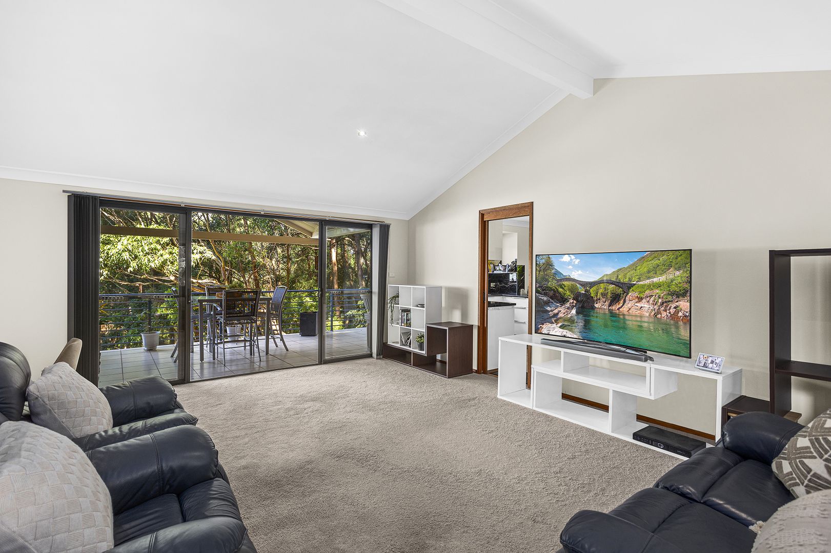 49 Foothills Road, Austinmer NSW 2515, Image 2