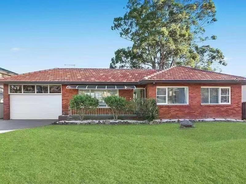 3 bedrooms House in 5 English Ave CASTLE HILL NSW, 2154