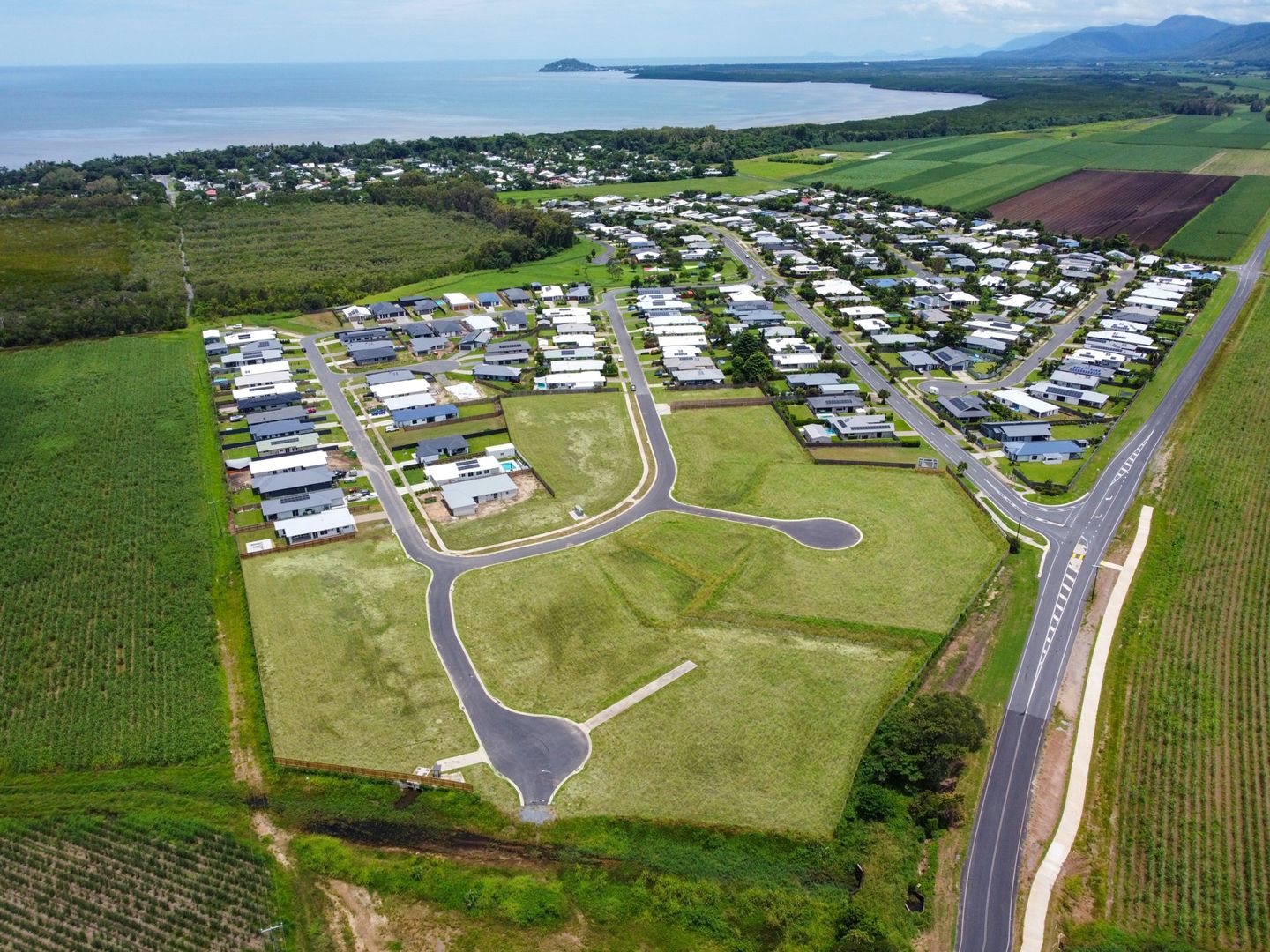 BUILD NOW with $40,000 in Discounts & Grants Available, Cooya Beach QLD 4873, Image 1