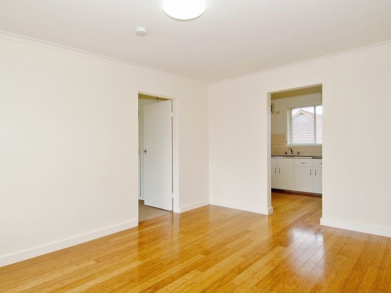 11/246 Buckley Street, Essendon VIC 3040 Apartment For Rent 330