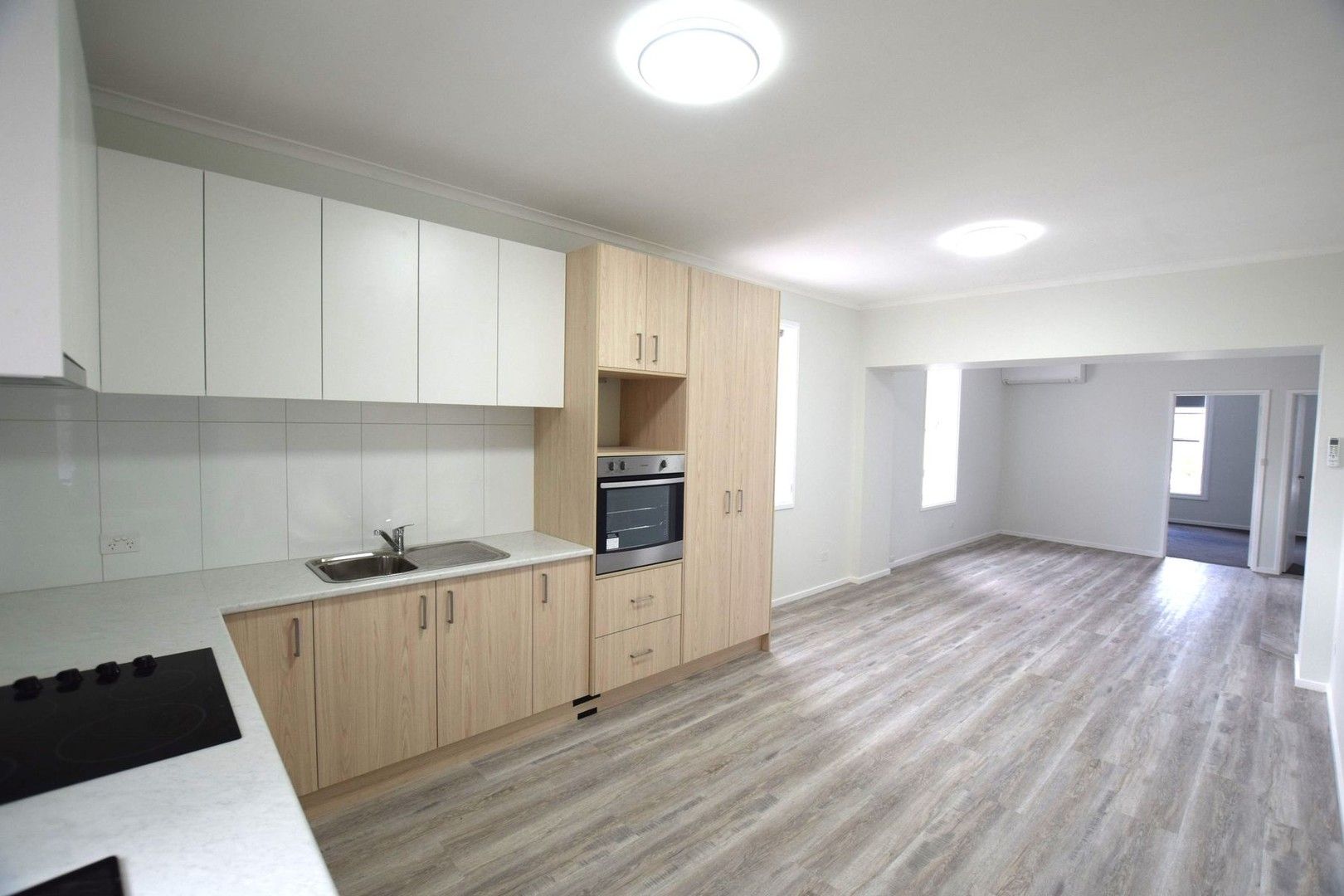 1 bedrooms Apartment / Unit / Flat in 56A Liebig Street WARRNAMBOOL VIC, 3280
