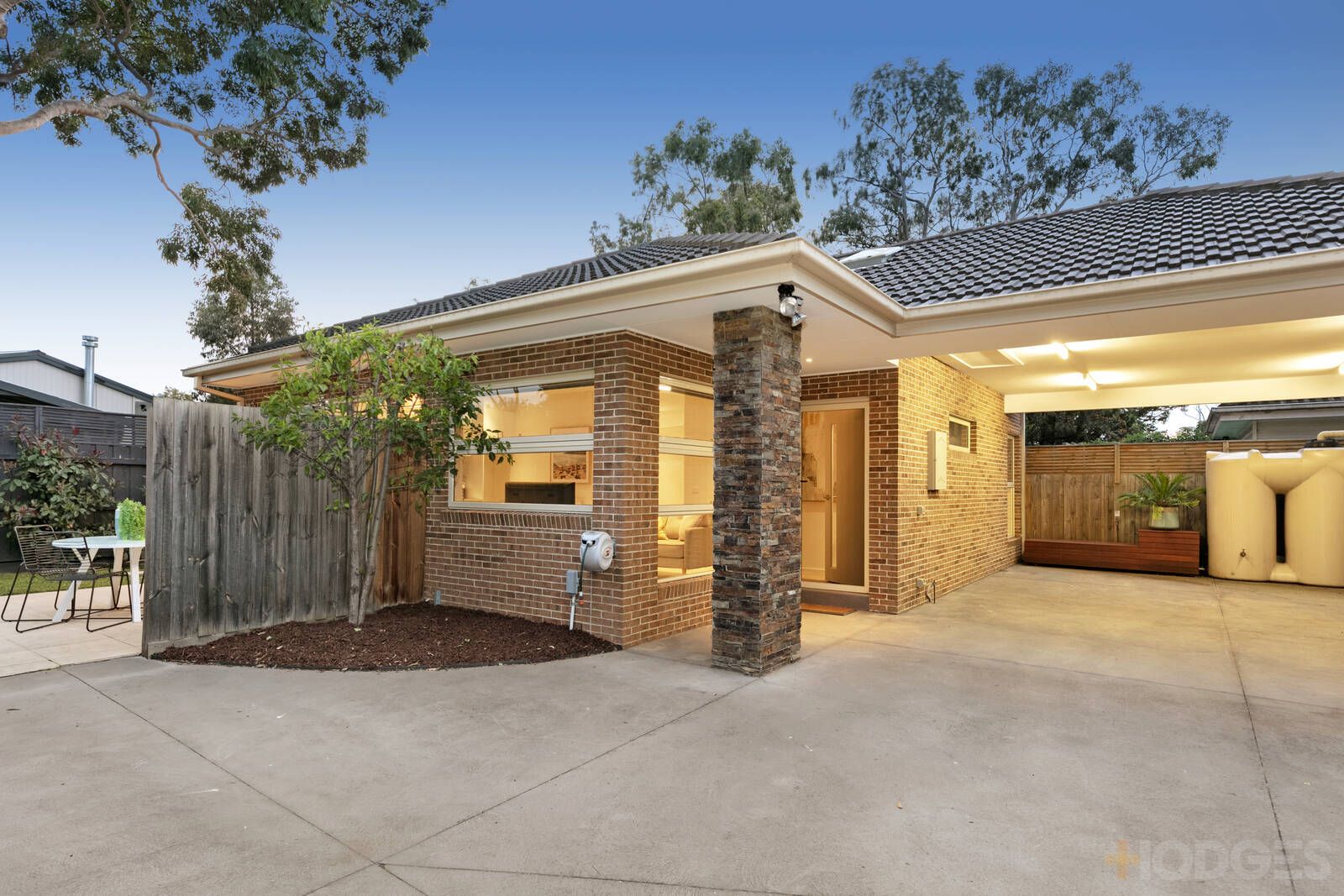 2/6 Magnolia Street, Mordialloc VIC 3195, Image 0