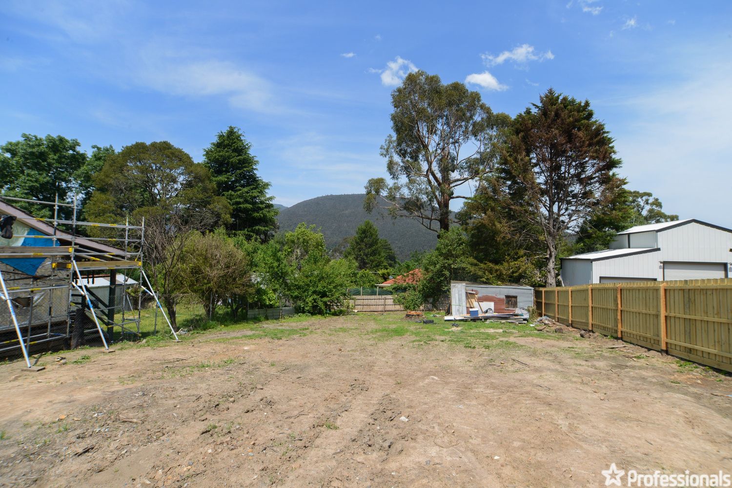 16 Patricia Street, Millgrove VIC 3799, Image 2