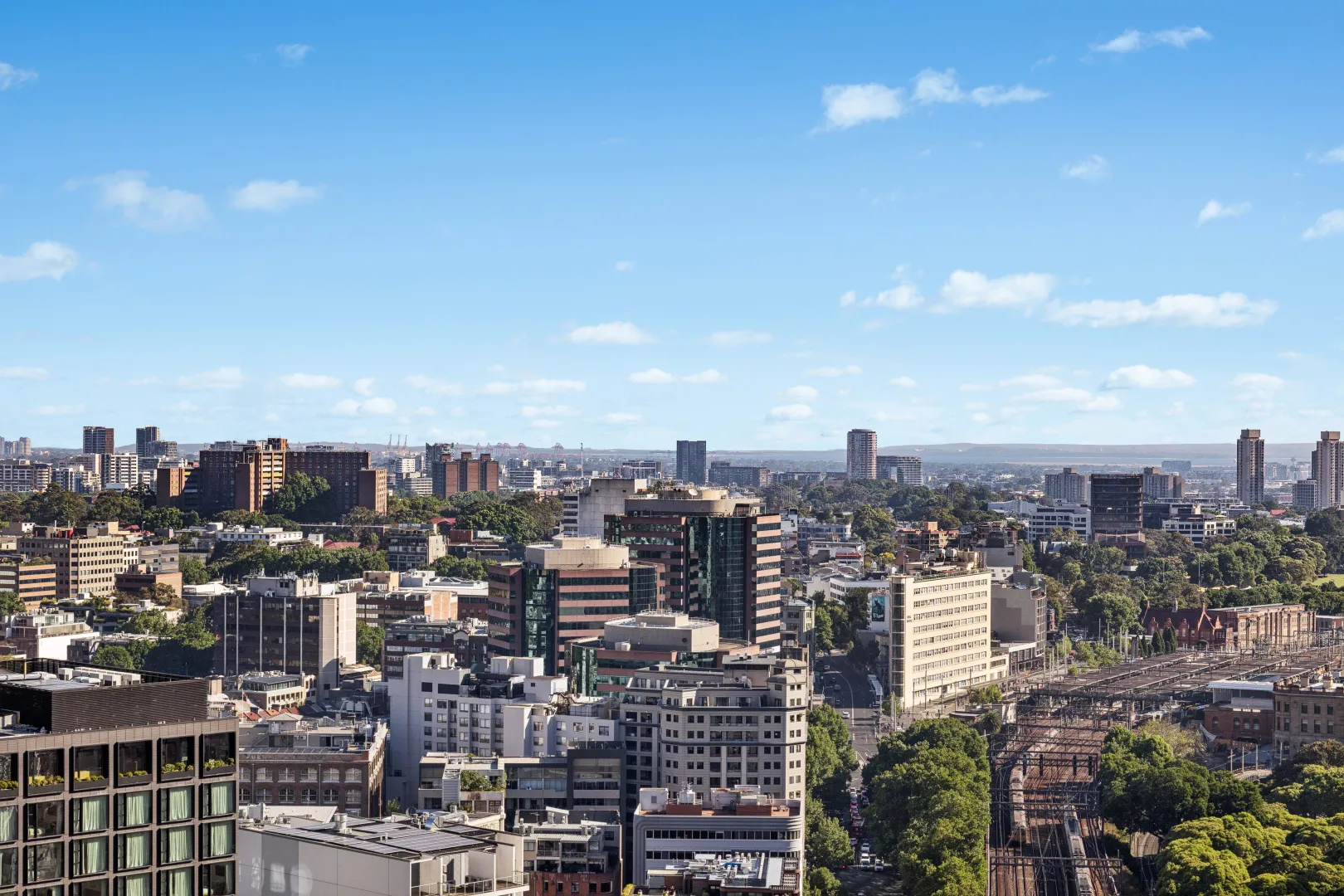 Elegant Two-Bedroom Apartment in the Prestigious One30 Hyde Park – pohled 2