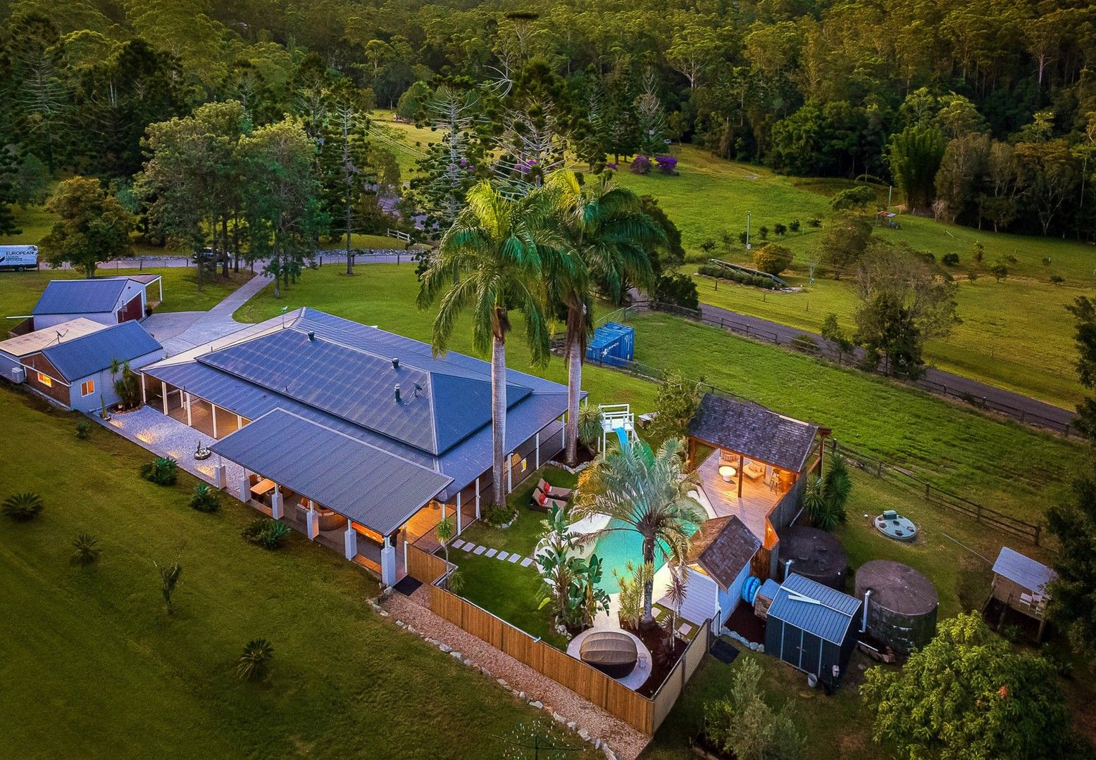 63 Davenport Drive, Bonogin QLD 4213, Image 2