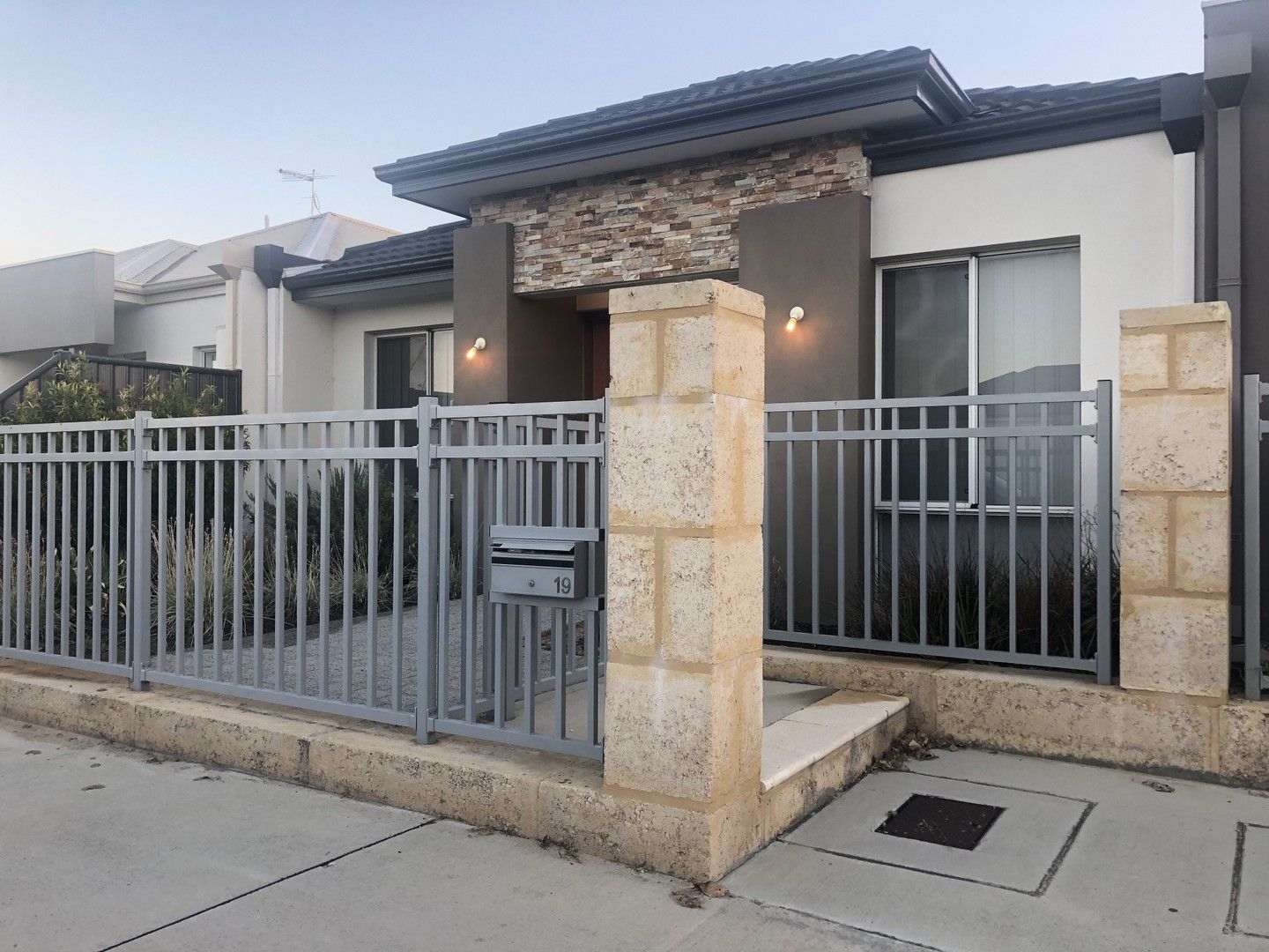 3 bedrooms House in 19 Pyramid Road HARRISDALE WA, 6112