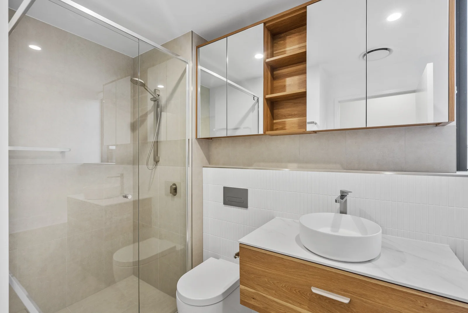 Additional image 12 of 7/8 Jubilee Avenue, Broadbeach QLD 4218