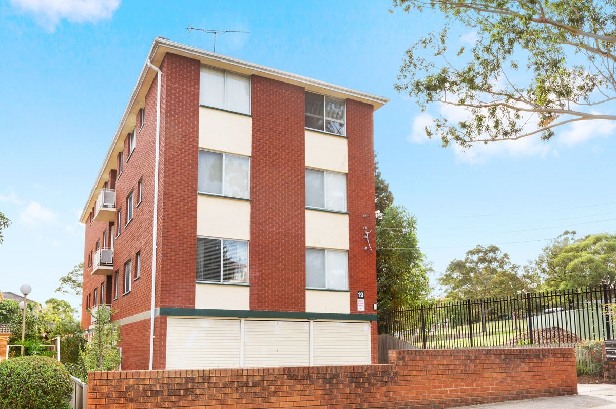 6 19 Meriton Street Gladesville Nsw 2111 Apartment For Rent 380 Domain