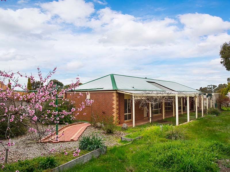 4 Ely Court, Castlemaine VIC 3450, Image 1