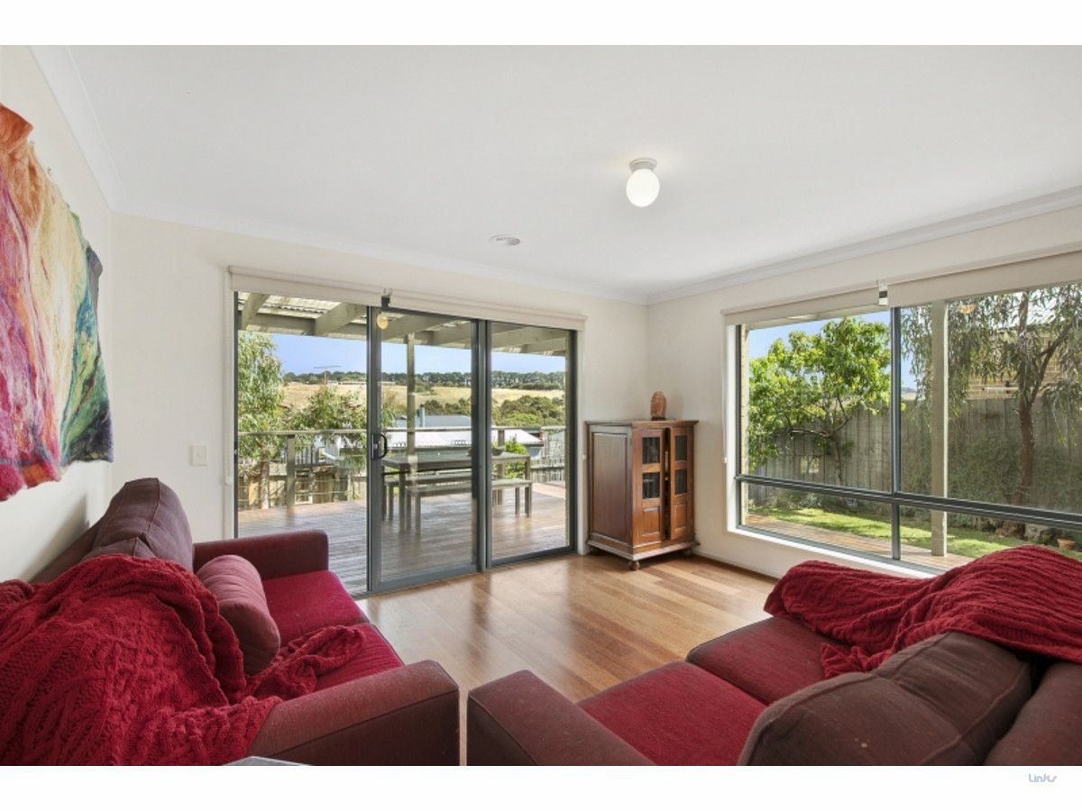 50 Danawa Drive, Torquay VIC 3228