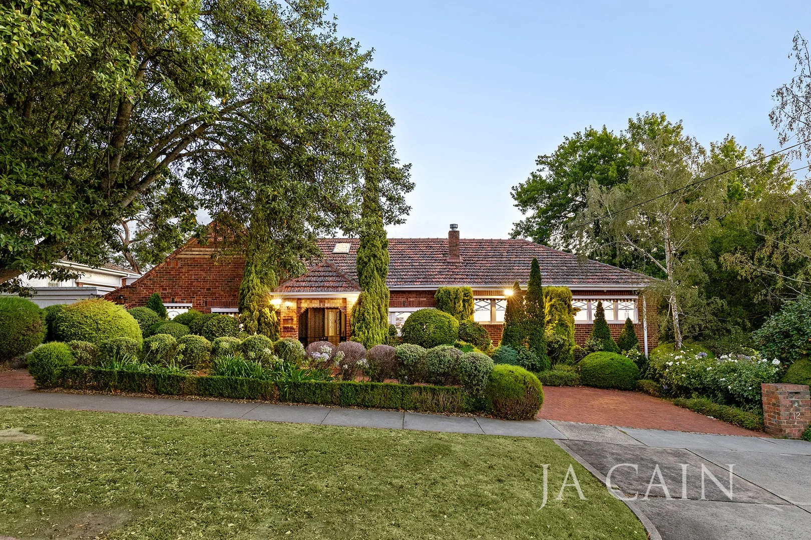 12 Tyrone Street, Camberwell VIC 3124