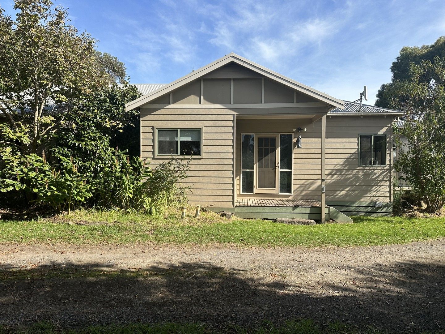 3 bedrooms House in 61 Ballagh St ELLIMINYT VIC, 3250