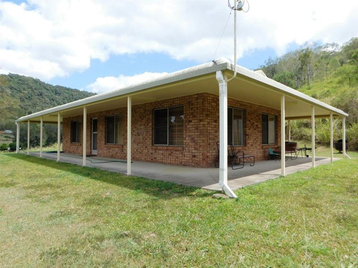 471 East Funnel Creek Road, Sarina Range QLD 4737, Image 2