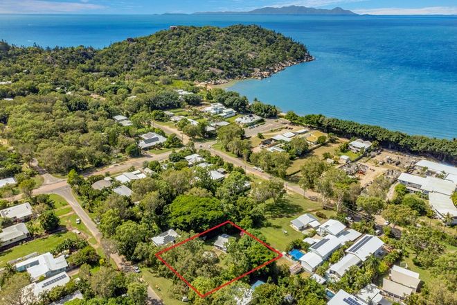 Picture of 15-17 Barbarra Street, PICNIC BAY QLD 4819