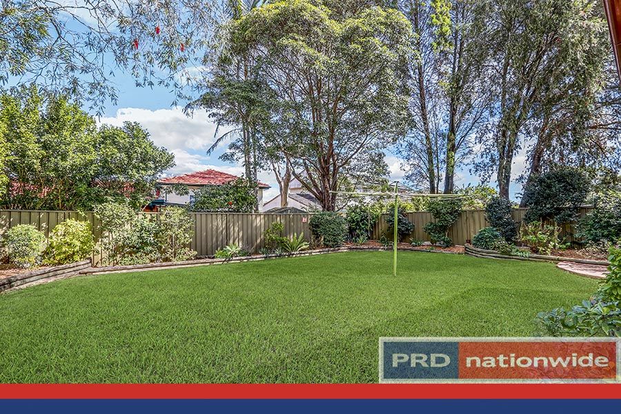 8 Pindari Road, Peakhurst Heights NSW 2210, Image 2