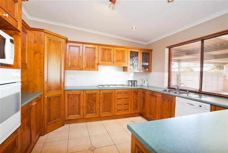 8 Sanderson Street, PETERHEAD SA 5016, Image 2