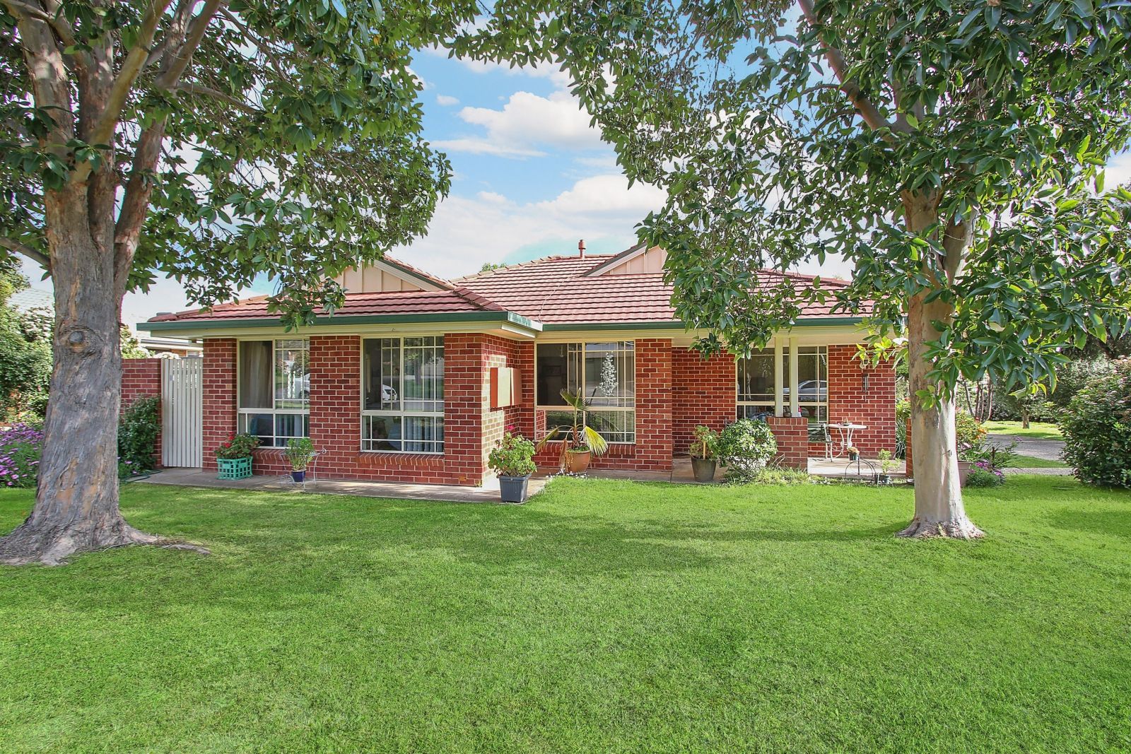 2 bedrooms Townhouse in 1/17 Harmer Street GLENROY NSW, 2640
