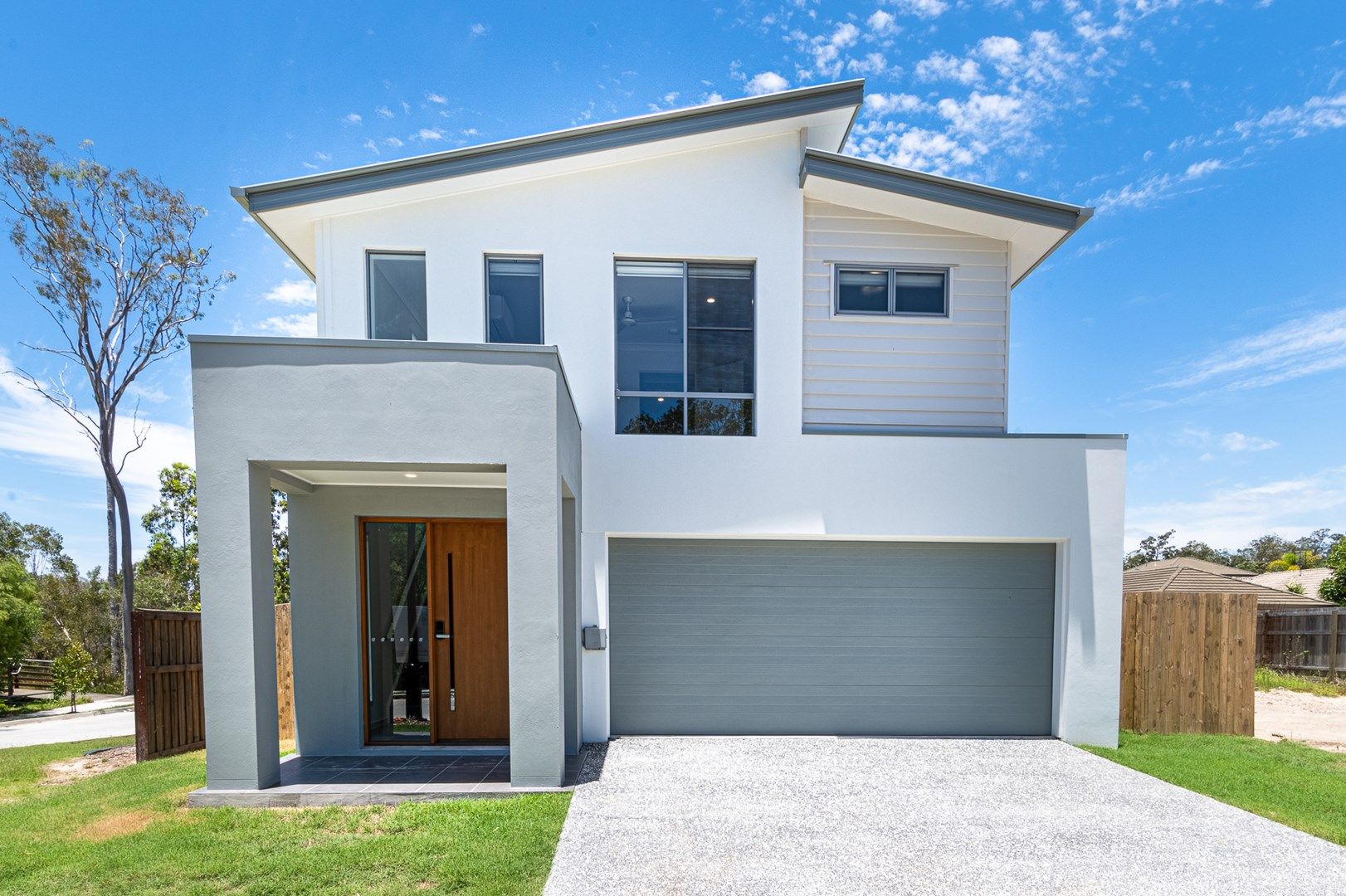 4 bedrooms Duplex in 1/46 Seashell Avenue COOMERA QLD, 4209