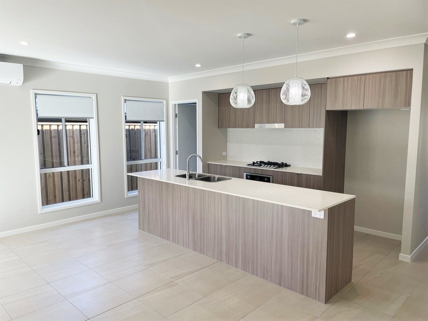 4 bedrooms House in 22 Eclipse Crescent BURPENGARY EAST QLD, 4505