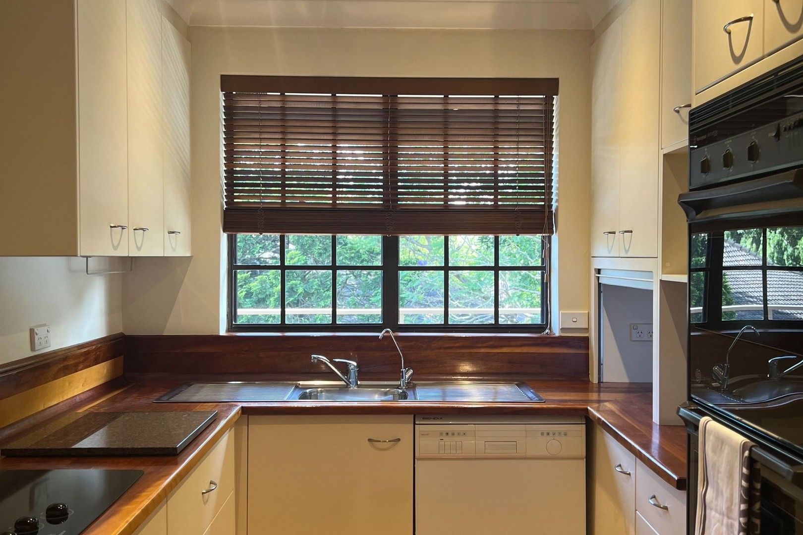 2 bedrooms Apartment / Unit / Flat in 17/181-185 Pacific Highway LINDFIELD NSW, 2070